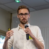 Simon Piazolo